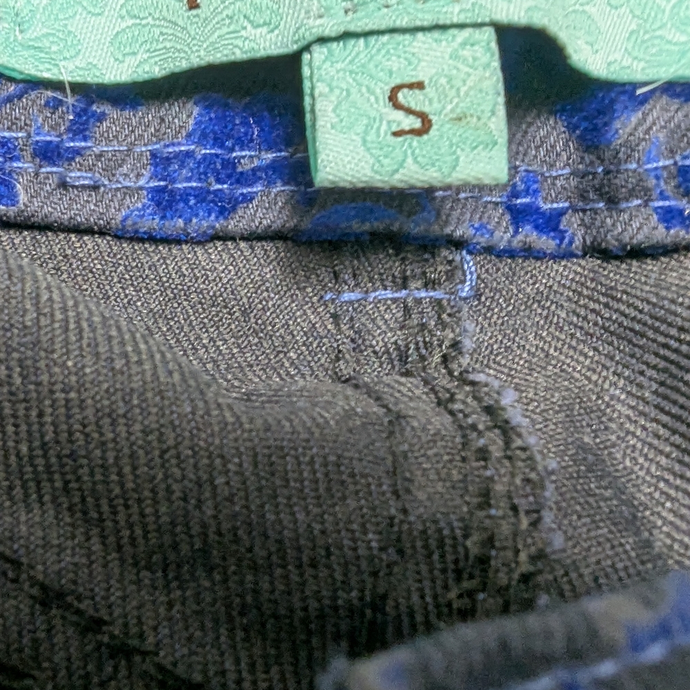 Karlie Velvet Blue Patterned Pants size Small - Picture 4 of 8